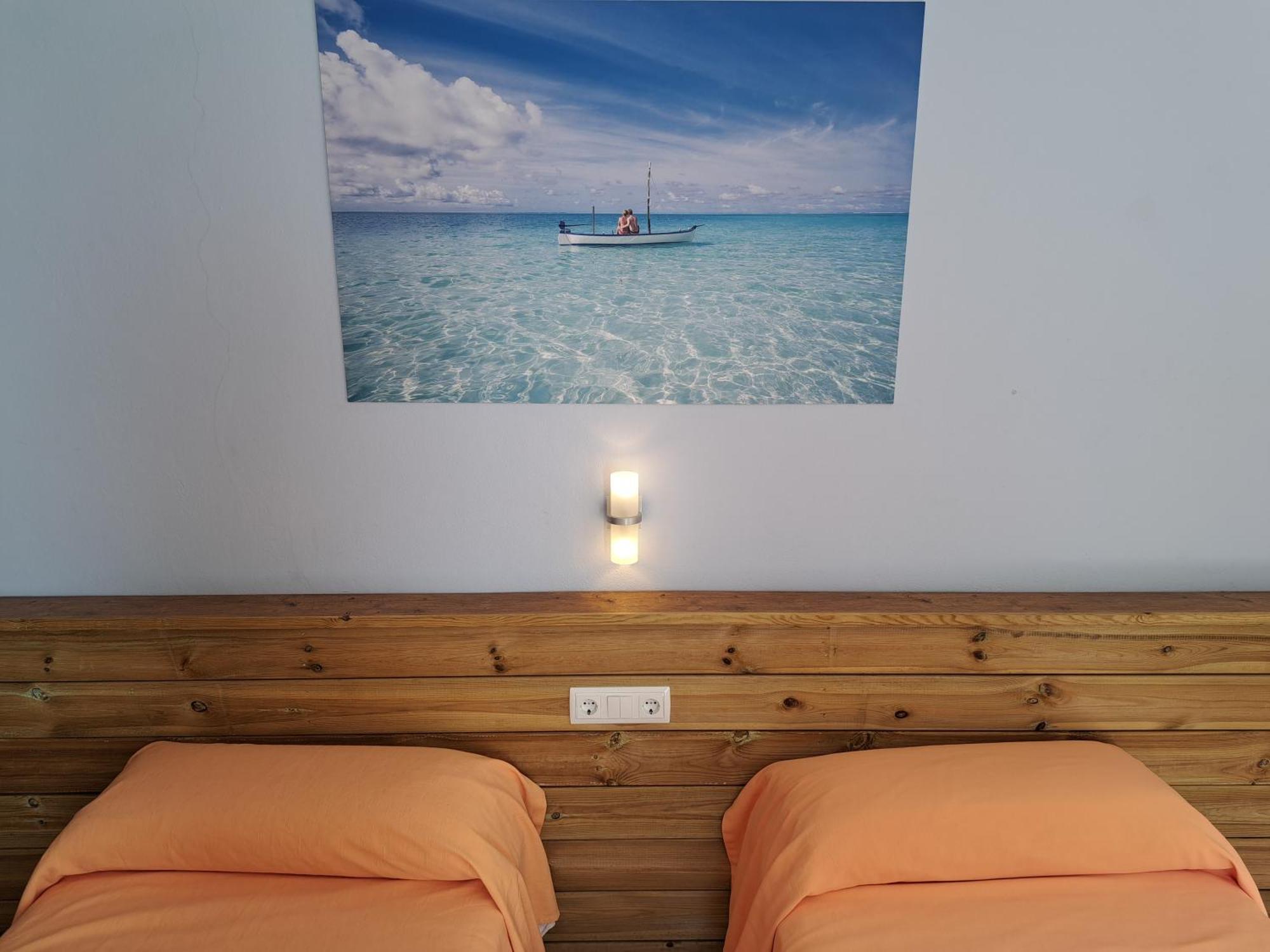 Hostal Playa Сантаний Екстериор снимка