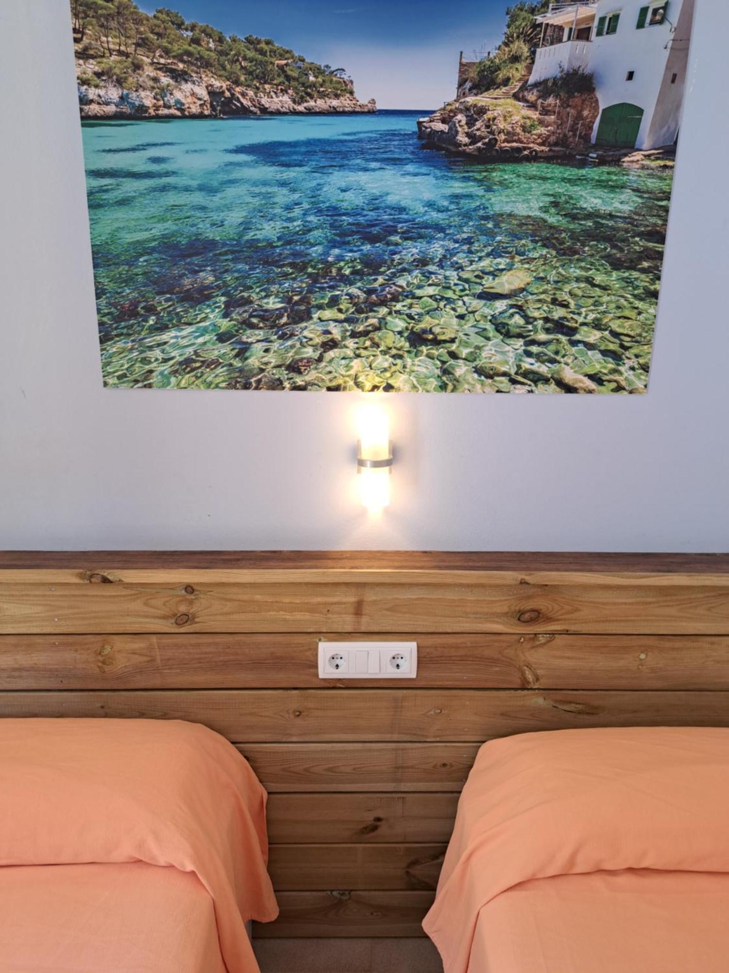 Hostal Playa Сантаний Екстериор снимка